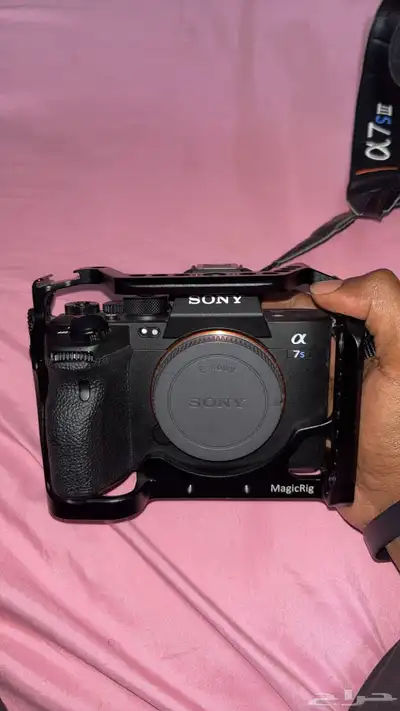 كميرة سوني a7siii مع عدسة و باقي اغراضه 0