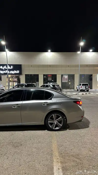 لكزس جي اس 4