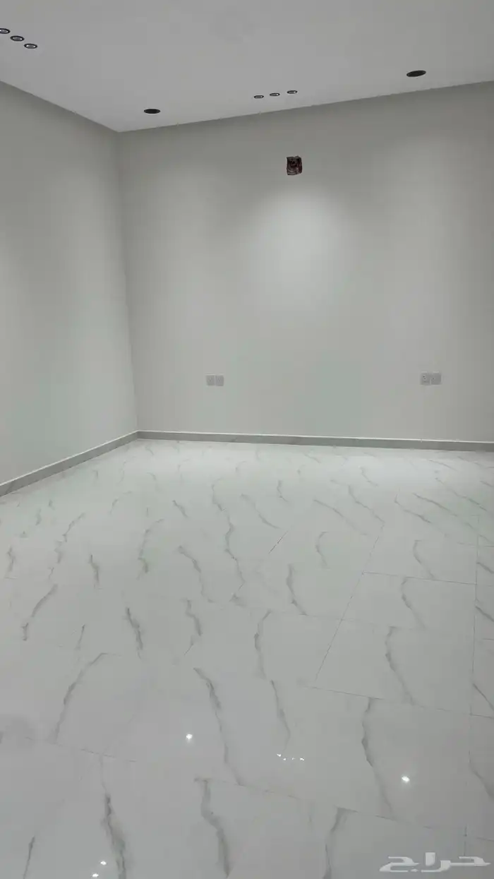 شقه اربع غرف وصاله للايجار ب حي البيان 10