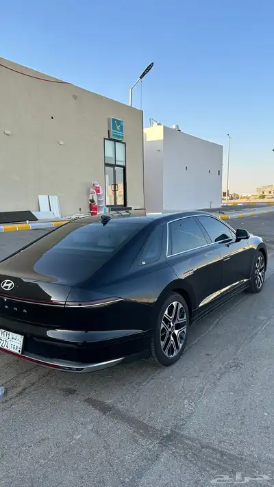 ازيرا بريميوم 2024 3