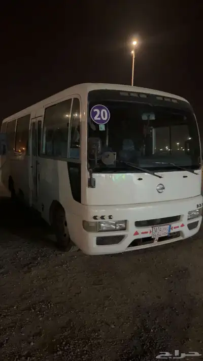 باص 30 راكب نيسان ديزل الباص طيب ماشي تقريبا  370 الف 1