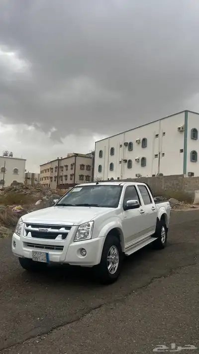 ايسوزو ديماكس 2011 فل كامل وكالة 1