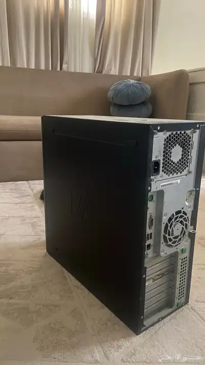 كمبيوتر LG وشاشة 3