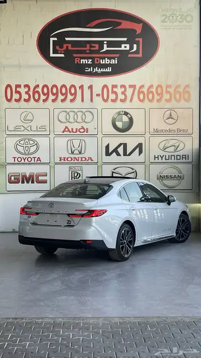 كامري جراندي بنزين 2025 4