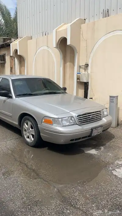 فورد فكتوريا 2006 1