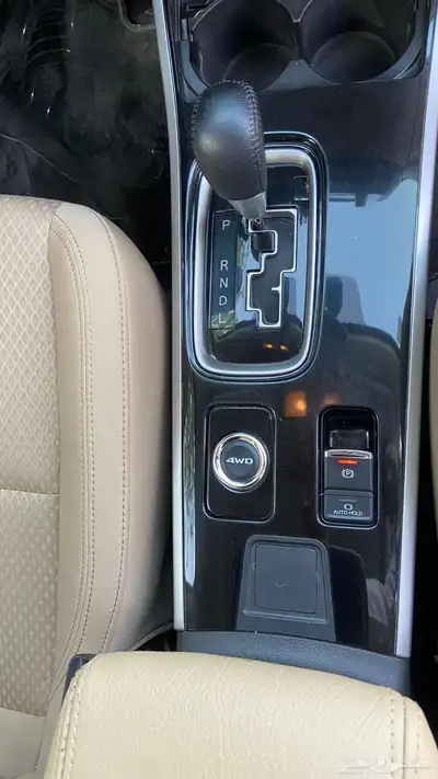 متسوبيشي اوتلاندر 19