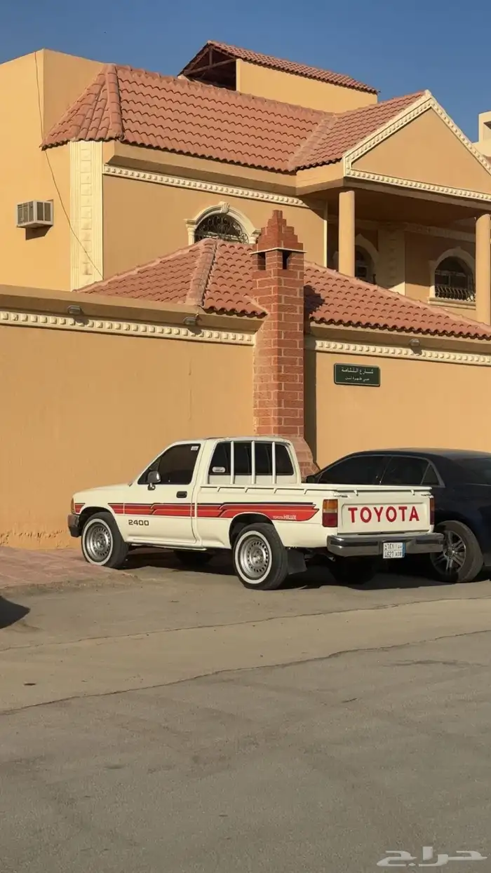 هايلكس للبيع الموديل 1990 0