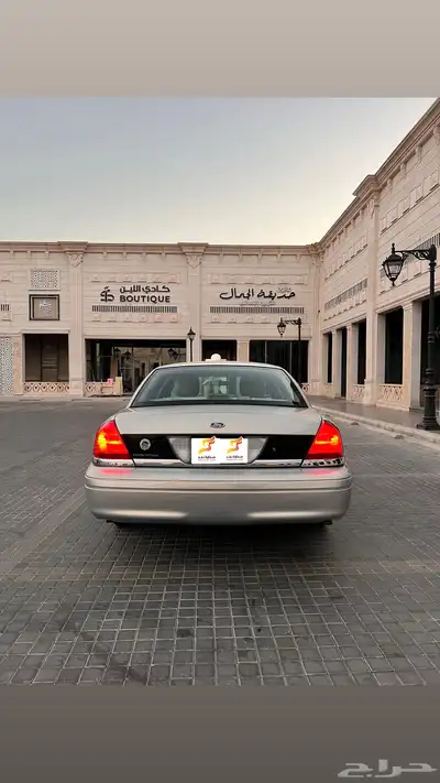 للبيع فورد فكتوريا 2011 8
