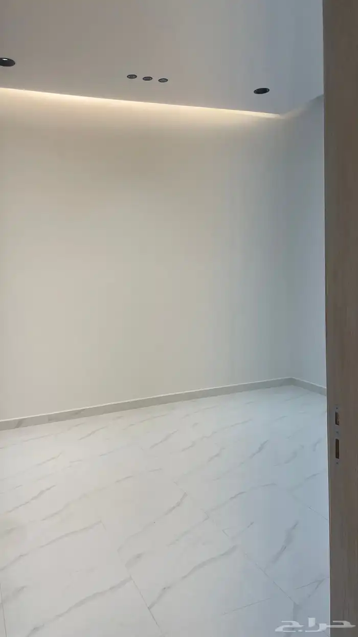 شقه اربع غرف وصاله للايجار ب حي البيان 9