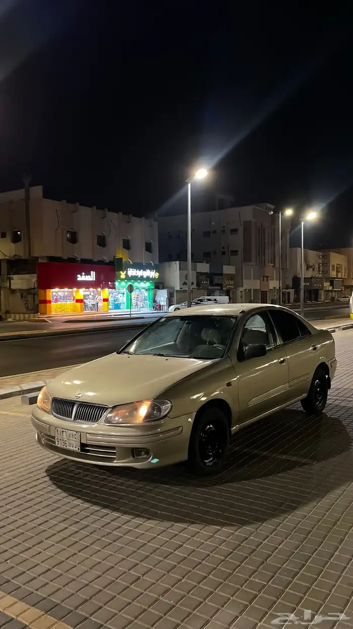 نيسان صني 2003 نظيفه والبيع سمح 0