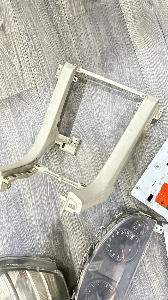 عندي اغراض كابرس 2007 ل 2010 0