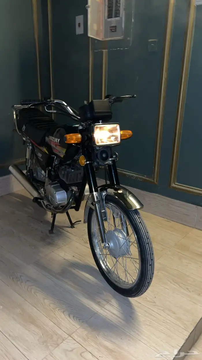 ax100 1