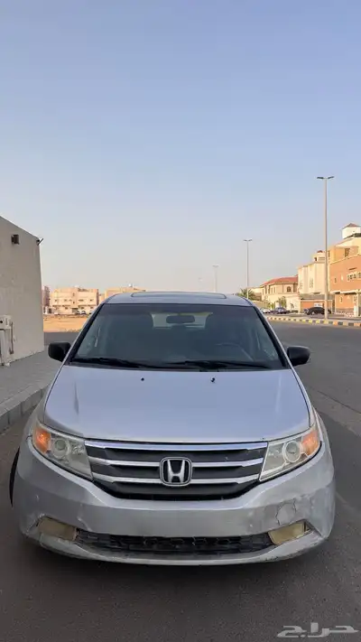 للبيع هوندا أوديسي 2011 3