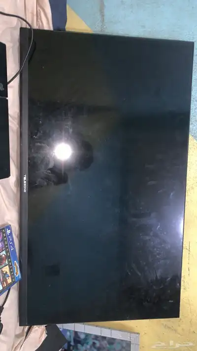 سوني 4مع شاشه32 بوصه مع اثنين يد والاشرطه الموجوده ف الصوره 2