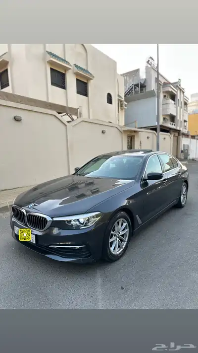 بي ام دبليو i520 الفئة الخامسة 2020 5