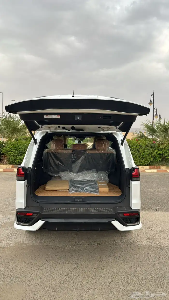 جيب لكزسBB LX600 2024 35