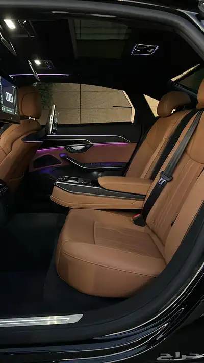 اودي A8 2024 ضمان وصيانه 30