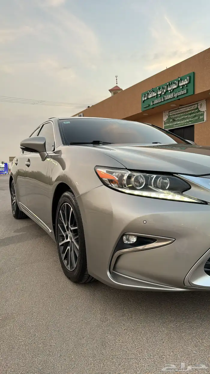 لكزس 2017 es350 4