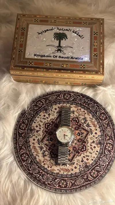 ساعة فنتج   ويست اند واتش 0