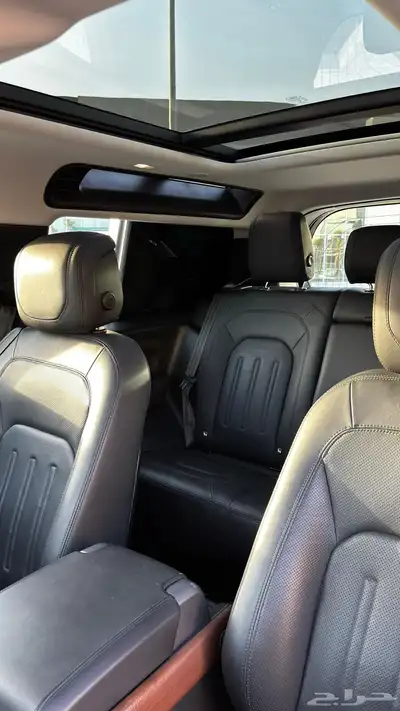 ديفندر 90 مالك اول V6 10