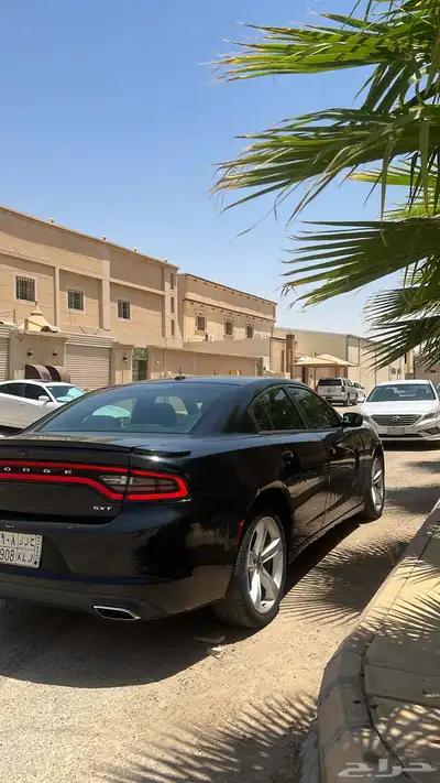 تشارجر SXT 2015 4