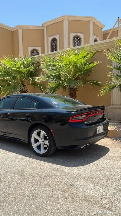 تشارجر SXT 2015 2