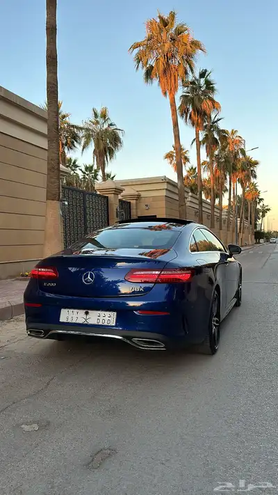 مرسيدس E200 2020 4