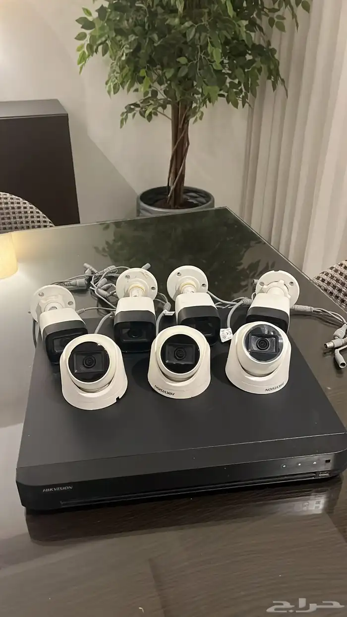 كميرات مراقبة مع رسيفر HIKVISION 0