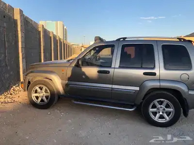شروكي 2005 قير اتوماتيك مجدد مأمن مفحوص 6 سلندر نقبل بالبدل 4