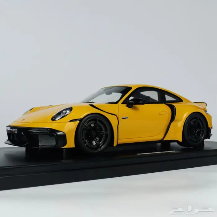 مجسم بورش برابوس روكيت ار 1