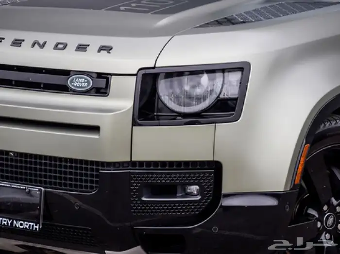 2024 Land Rover Defender 110 X-Dynamic 1