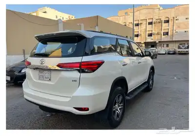 جيب فور شنر 4