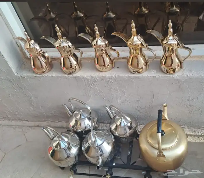 قهوجي مع صبابتين 0