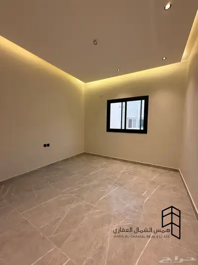 للبيع فيلا روف ارضي بمداخل خاصه حي الصفا 10
