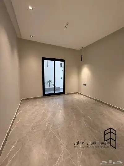 للبيع فيلا روف ارضي بمداخل خاصه حي الصفا 8