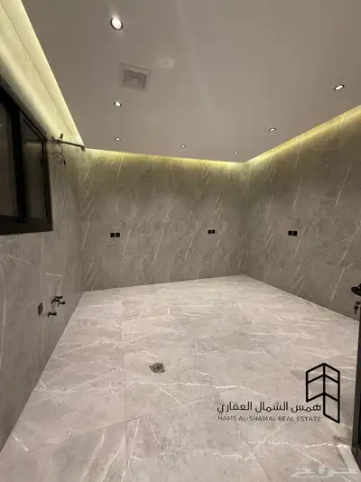 للبيع فيلا روف ارضي بمداخل خاصه حي الصفا 3