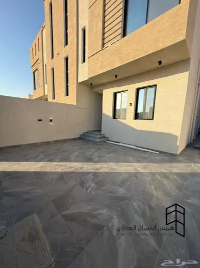للبيع فيلا روف ارضي بمداخل خاصه حي الصفا 1