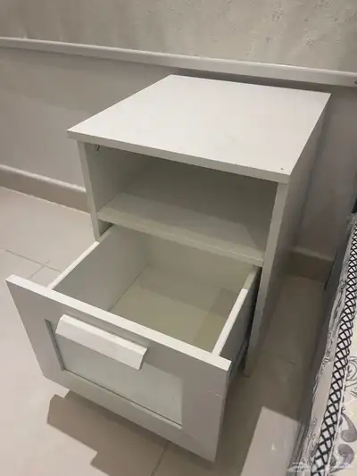 فريزر ومدخل استقبال وتسريحه وكمودينه طاولات تقديم وثريا 8
