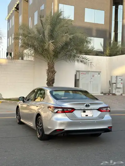 تويوتا كامري 2022 LE هايبرد 7