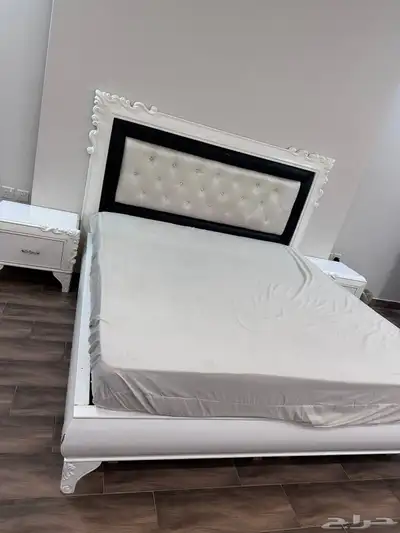 غرفة نوم كاملة مرفق الصور 0