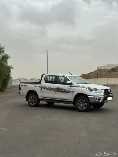 هايلوكس 2024 5