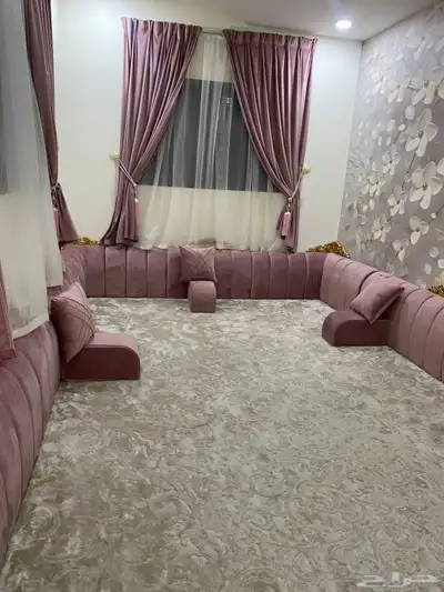 كنب نظيف وع الشرط 0
