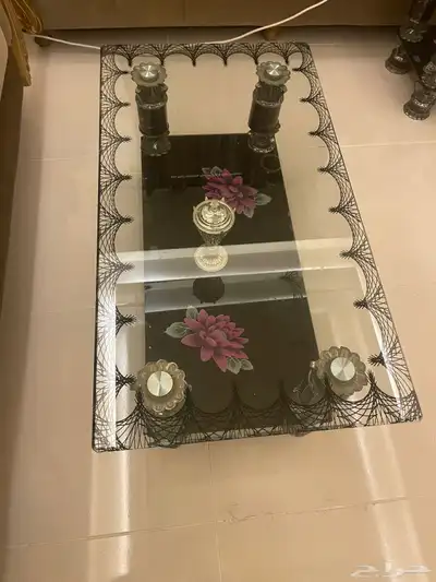 فريزر ومدخل استقبال وتسريحه وكمودينه طاولات تقديم وثريا 17