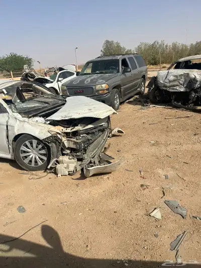 كامري للبيع مديل 2022علي حادث مروري البيع تشليح قطاع غيار 6