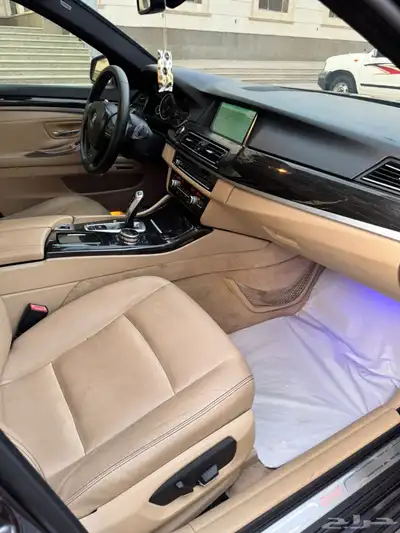 بي ام دبليو 520i 2014 10