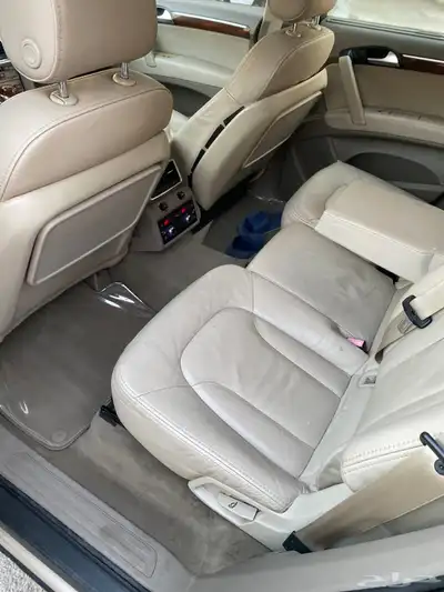 اودي q7مويل 2009 10