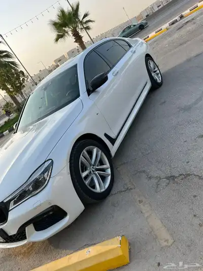 بي إم دبليو 2016 فئة 740 4