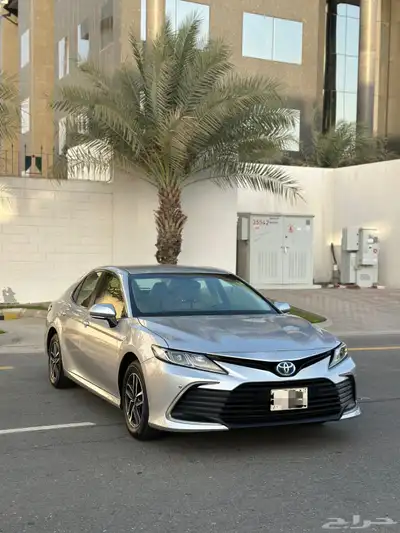 تويوتا كامري 2022 LE هايبرد 0
