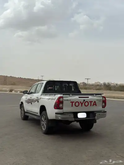 هايلوكس 2024 1