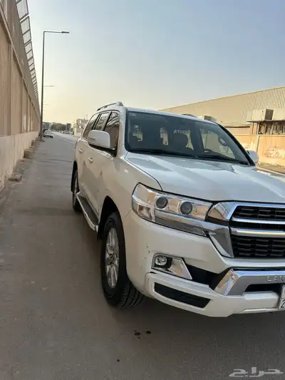 لاندكروزر رقم 2 ديزل 2021 3